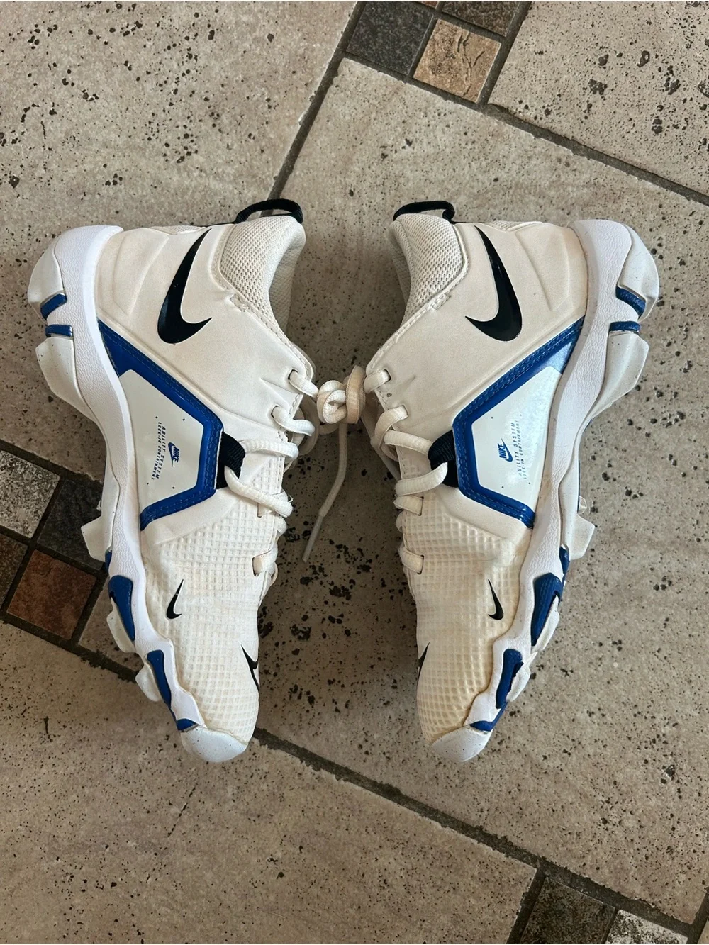 Like new Nike kids soccer cleats size 3